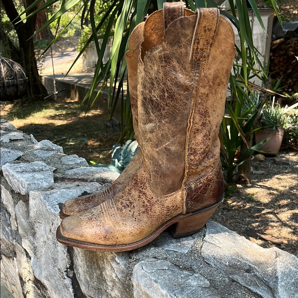 Justin Boots Brown Cowboy Boots size 8 Women’s